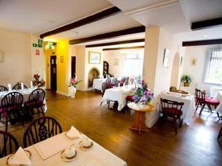 Hawthorn Hotel Radcliffe Extérieur photo